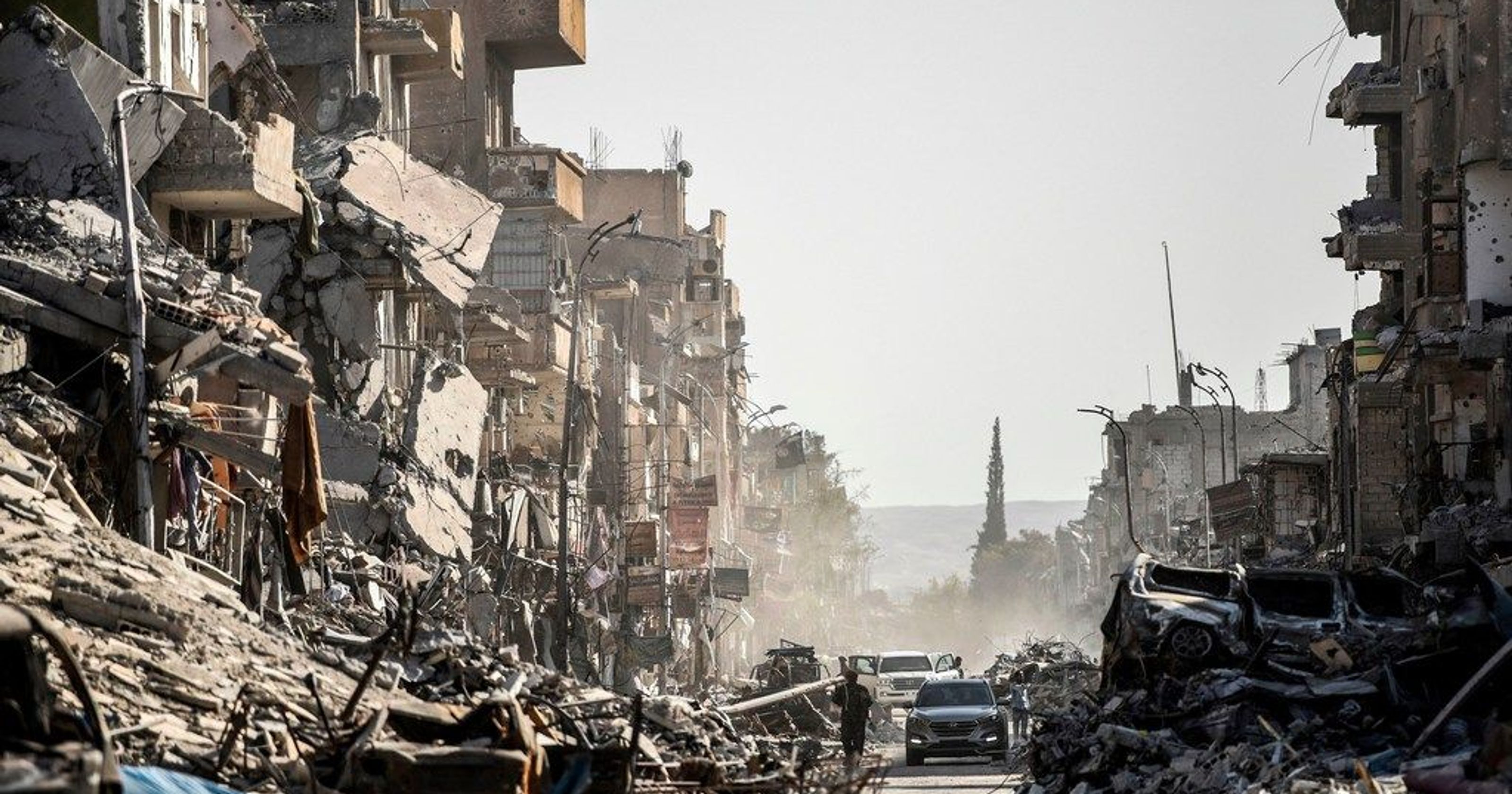 Разрушенная сирия. Сирия разрушенный город Ракка. Город Ракка в Сирии после войны. Город Ракка в Сирии фото.