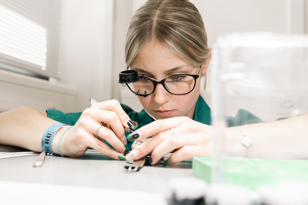 Proximité de la montre mécanique